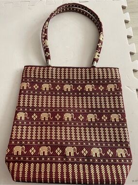 Handwoven Maroon & Cream Elephant Pattern zippered  Bag with coin purse
